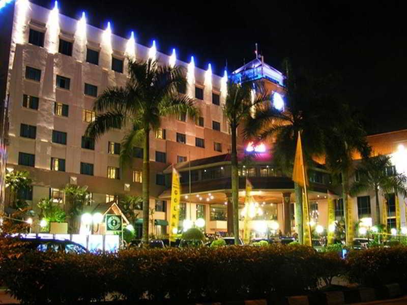 Blue Sky Hotel Balikpapan Balikpapan (Borneo) Exterior foto