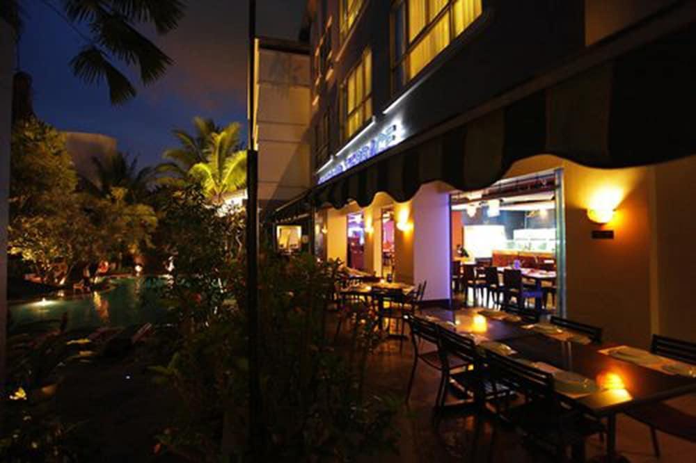 Blue Sky Hotel Balikpapan Balikpapan (Borneo) Exterior foto