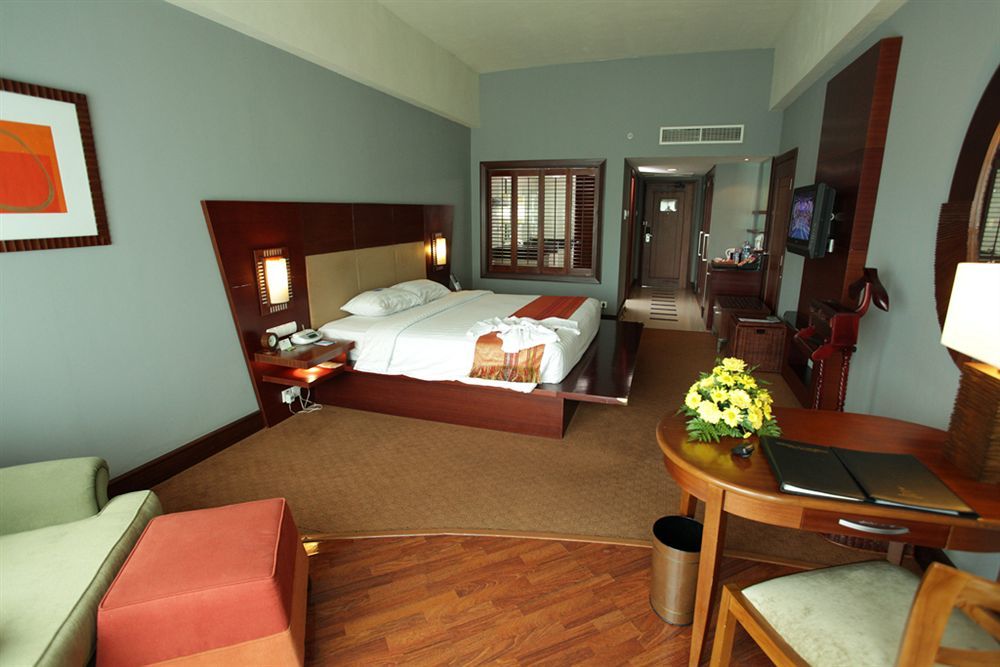 Blue Sky Hotel Balikpapan Balikpapan (Borneo) Exterior foto