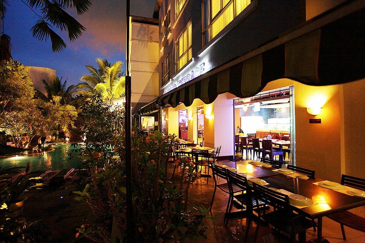 Blue Sky Hotel Balikpapan Balikpapan (Borneo) Exterior foto